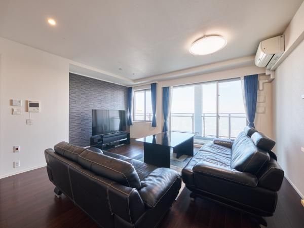 2LDK Apartment for Sale in Toyosu, Koto-ku, Tokyo – 78.44m² - Thumbnail 4