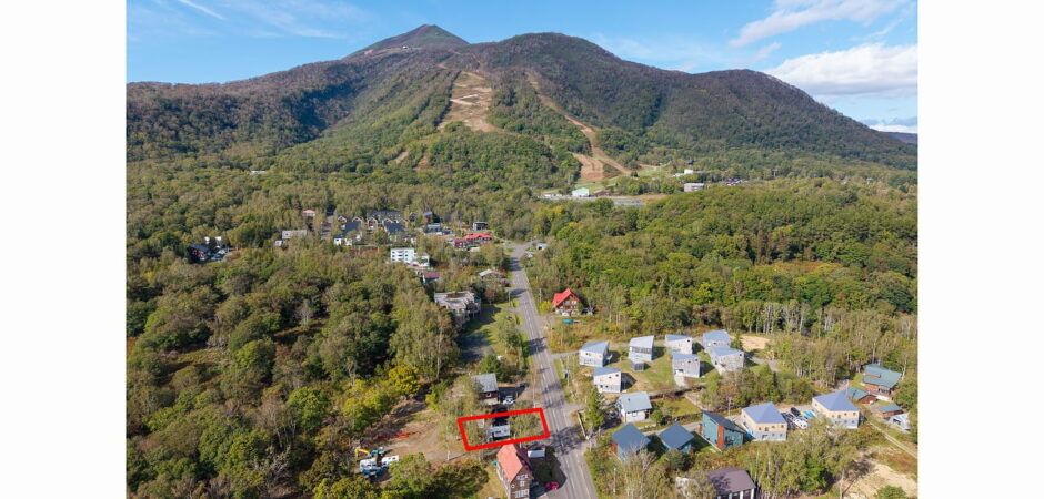 Hooting Owl Lodge 6BR Niseko Higashiyama Home - Thumbnail 2