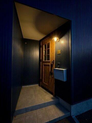 4LDK Detached House for Sale in Sapporo Nishi Ward, 99m² — Front_door, Nishi, Hokkaido