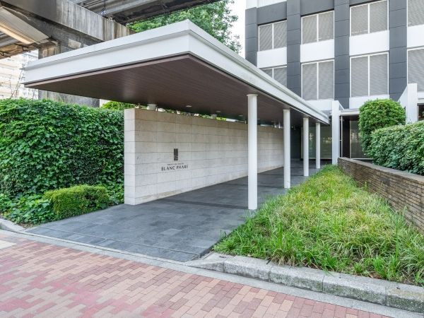 3LDK Apartment in Minato, Tokyo - 95.67m² - Renovated - Thumbnail 3