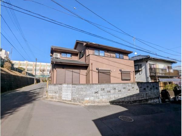 4LDK+2S Detached House for Sale in Yamato City, Kanagawa - Thumbnail 2