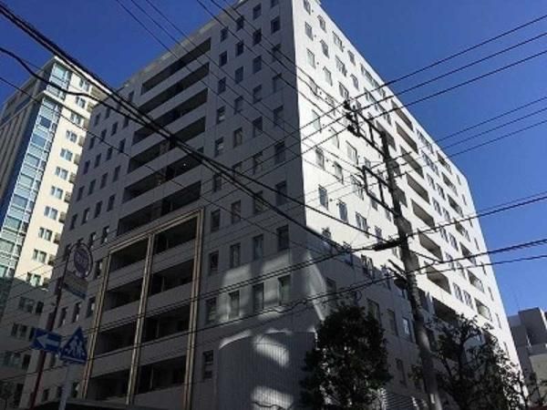 2LDK Apartment for Sale in Yonbancho, Chiyoda, Tokyo - Image 1