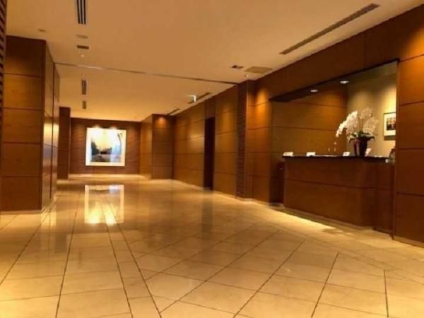 2LDK Apartment for Sale in Yonbancho, Chiyoda, Tokyo - Thumbnail 3