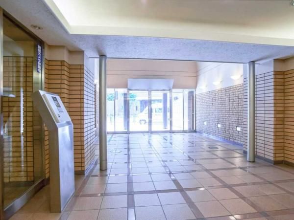 2LDK Apartment for Sale in Ebisu, Shibuya, Tokyo - Thumbnail 4