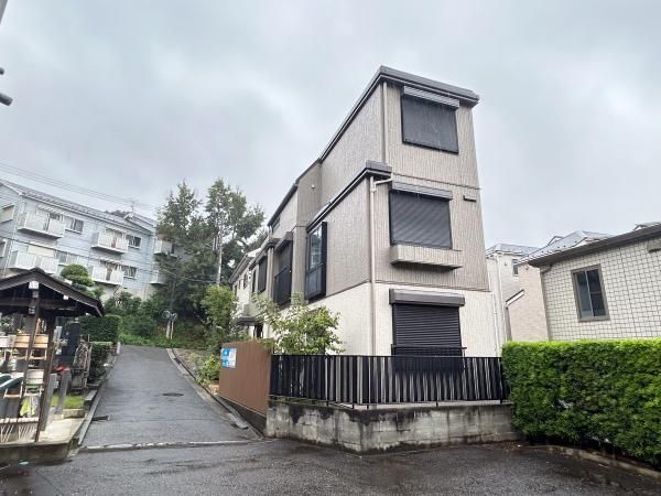 Renovated 3LDK House in Yokohama Tsurumi 124m2 - Thumbnail 2