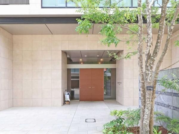 62m² 2LDK Apartment for Sale Near Tamapuraza Station - Thumbnail 4