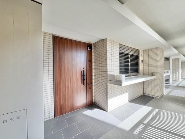 62m² 2LDK Apartment for Sale Near Tamapuraza Station - Thumbnail 3