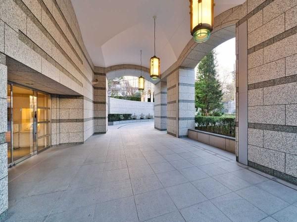 3LDK 168.54m2 Apartment for Sale in Minato-ku, Tokyo - Thumbnail 4