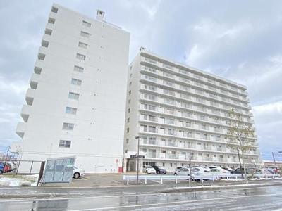 3LDK Apartment for Sale in Sapporo Nishi Ward 102.51 sqm — Apartment, Nishi, Hokkaido