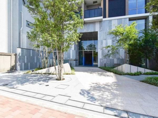 Geogrande Shirokane-dai 3LDK+2WIC+SIC Apartment for Sale - Thumbnail 3