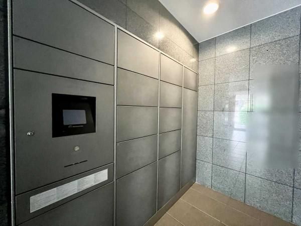 Renovated 1LDK Apartment in Ebisu, Shibuya-ku, Tokyo - Thumbnail 3