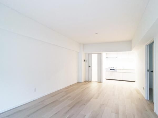 Renovated 3LDK Apartment in Miyamae-ku, Kawasaki | 71.23m2 - Thumbnail 4