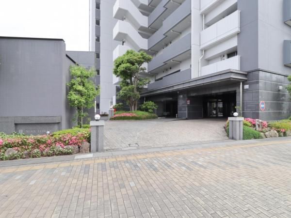 3LDK Apartment for Sale in Yashio, Saitama Near Station - Thumbnail 4