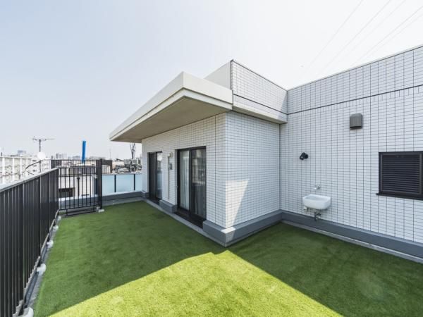 2LDK Apartment for Sale in Nishi-Kameari, Katsushika, Tokyo - Thumbnail 2
