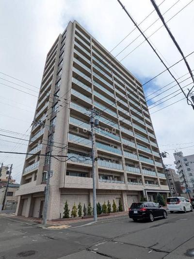 3LDK Apartment for Sale in Sapporo Higashi-ku — Apartment, Higashi, Hokkaido