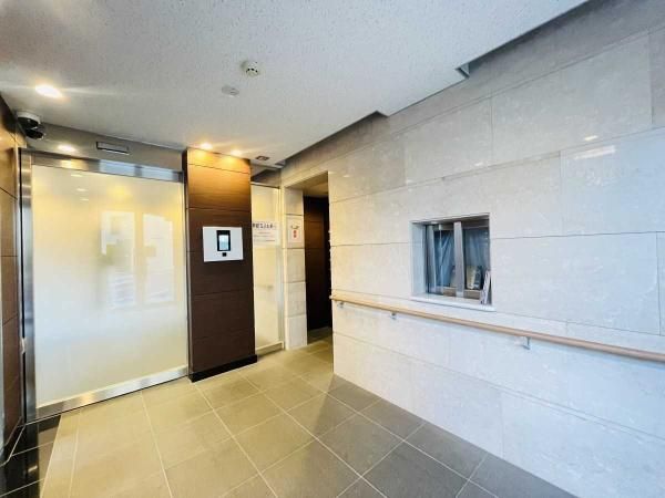 Renovated 1LDK Apartment in Shirokane, Minato-ku, Tokyo - Thumbnail 4
