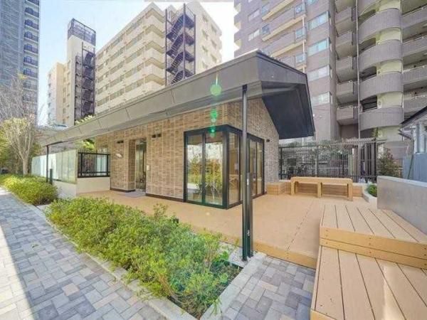 2LDK Apartment in Proud Tower Kawaguchi, Saitama - Thumbnail 2