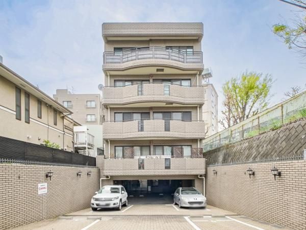 Renovated 2LDK Apartment in Shibuya, Tokyo - Thumbnail 2