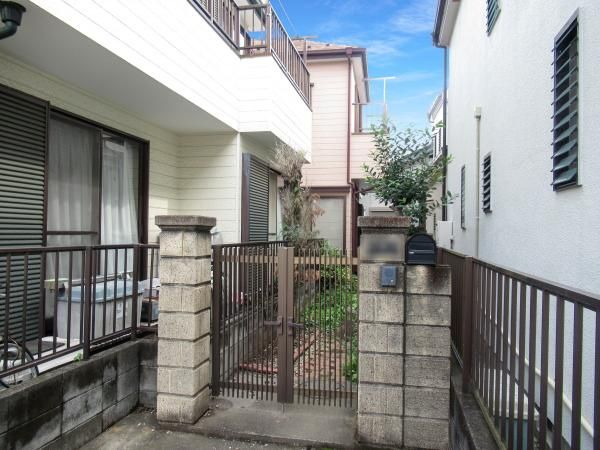 4DK Detached House for Sale in Higashiyamato, Tokyo - Thumbnail 2