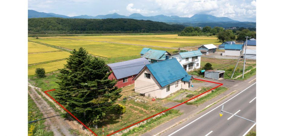 3-Bedroom House for Sale in Rankoshi, Hokkaido - Thumbnail 2