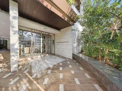 2LDK Apartment for Sale in Nishi Ward, Yokohama — Front_door, Nishi, Kanagawa