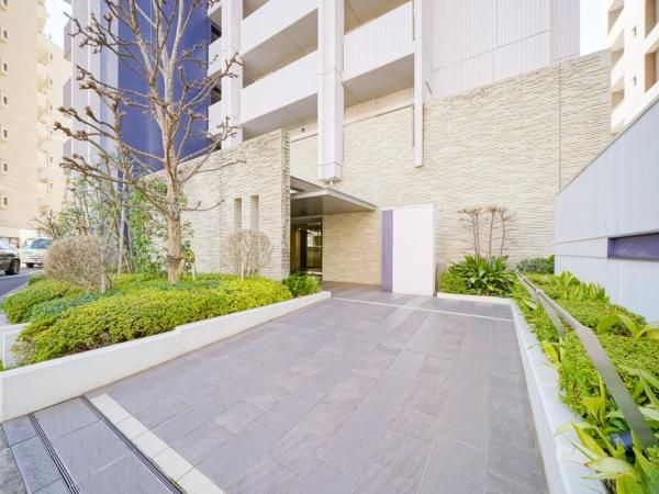 1LDK Apartment for Sale in Shimomeguro, Meguro-ku, Tokyo - Thumbnail 4