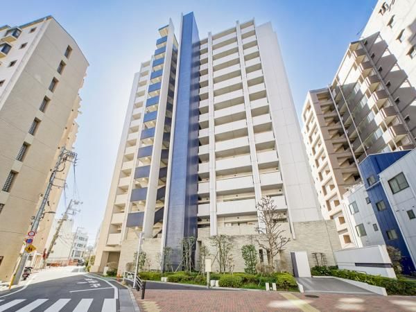 1LDK Apartment for Sale in Shimomeguro, Meguro-ku, Tokyo - Thumbnail 2