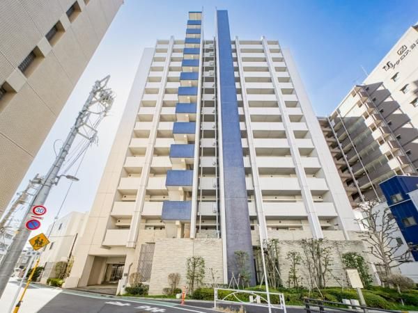 1LDK Apartment for Sale in Shimomeguro, Meguro-ku, Tokyo - Thumbnail 3