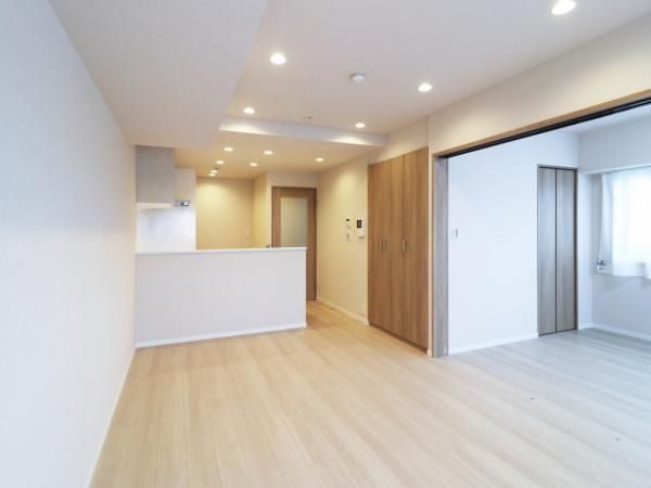 3LDK 67.59m² Apartment in Tachikawa, Tokyo - Grand Park Tachikawa - Thumbnail 3
