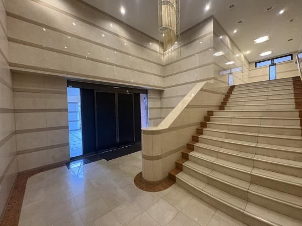 4LDK Apartment for Sale in Ashiya City, Hyogo - Romaneque Ashiya Garden - Thumbnail 3