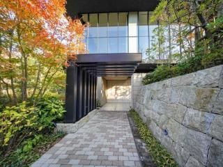 2LDK Apartment in Minato-ku, Tokyo - 72.42m2 - Thumbnail 4