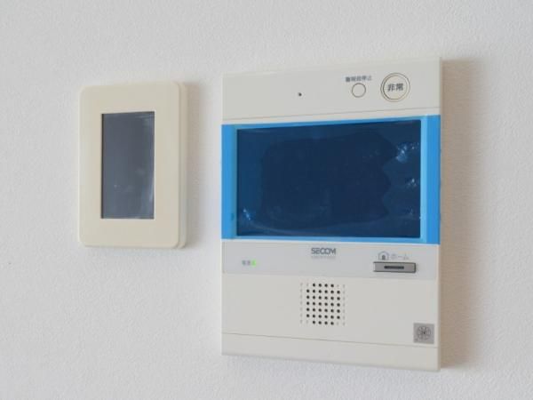 3LDK Apartment for Sale in Shirokane, Minato-ku, Tokyo - Thumbnail 3