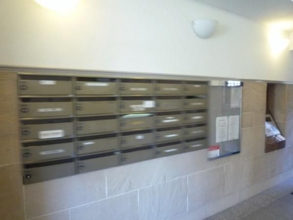 Renovated 2LDK Apartment in Chuo-ku, Tokyo – 52m² - Thumbnail 4