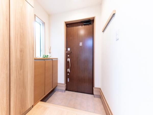 4LDK Custom-Built Home in Asahi-ku, Yokohama Near Mitsukyō Station - Thumbnail 2