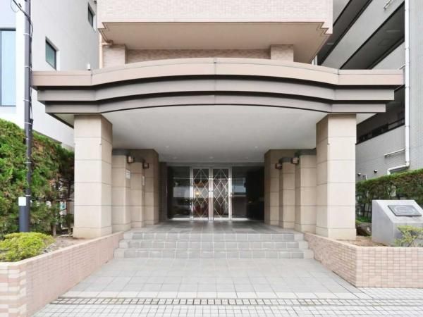 Renovated 3LDK+S Apartment in Urawa, Saitama - Top Floor Corner Unit - Thumbnail 3