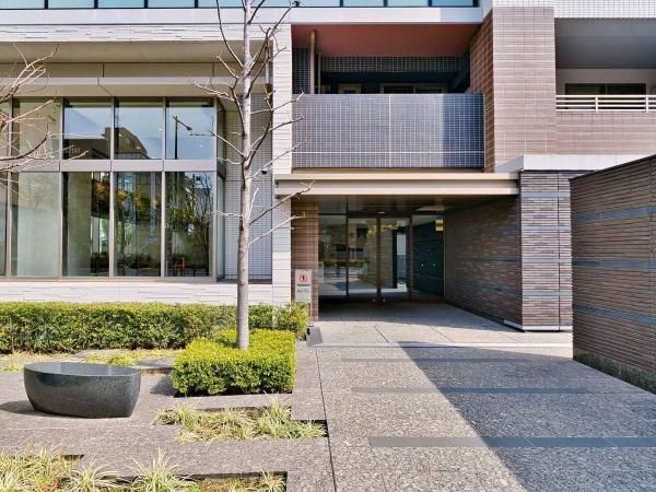 Clavia Tower Meguro Fudomae 2LDK Apartment in Shinagawa, Tokyo - Thumbnail 2