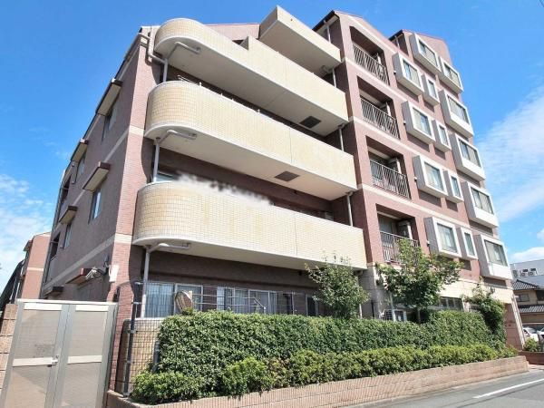 2LDK Apartment for Sale in Akishima, Tokyo Near Nakagami Station - Thumbnail 2