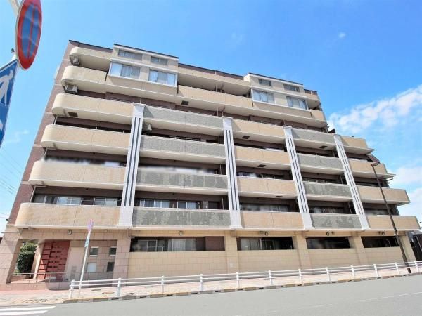 2LDK Apartment for Sale in Akishima, Tokyo Near Nakagami Station - Thumbnail 4