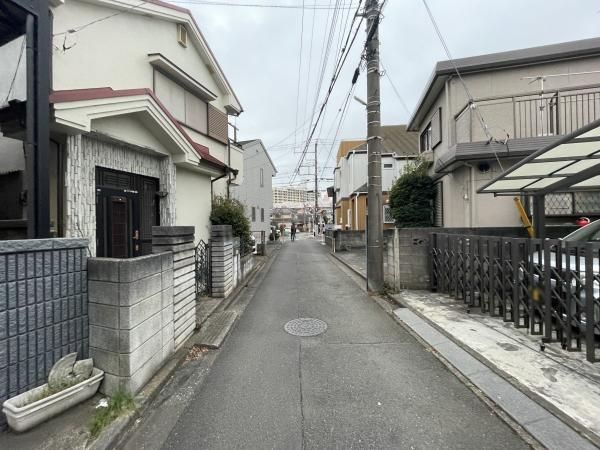 3LDK+S Home with Soundproof Studio & Solar Power in Higashiyamato - Thumbnail 4
