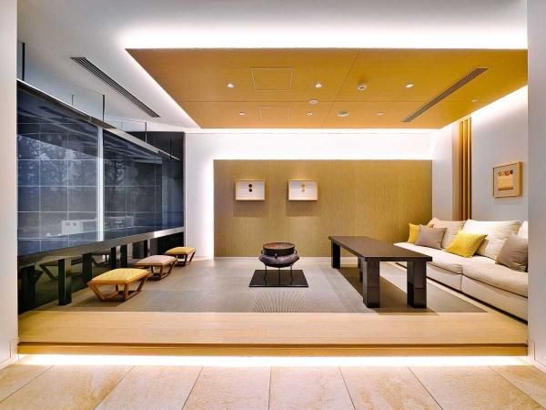 2LDK Apartment for Sale in Yonbancho, Chiyoda, Tokyo – 55.77m² - Thumbnail 3