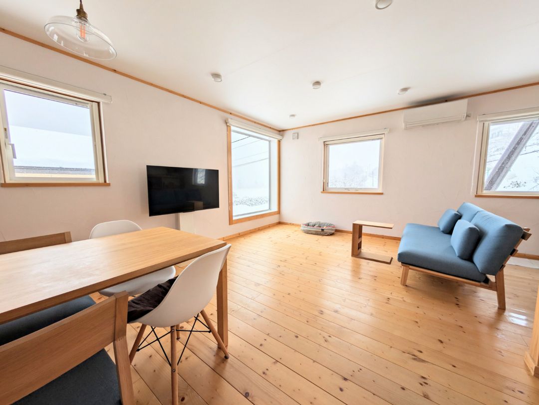 Uni House at Lake Toya: Scandinavian-Style Home with Caldera Lake Views - Thumbnail 2