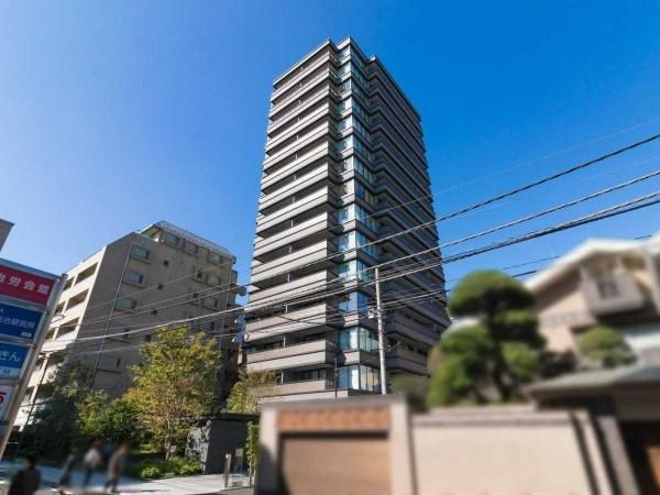 2LDK Apartment in Chiyoda, Tokyo for Sale - Thumbnail 2