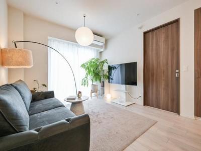 2LDK Apartment for Sale in Utsubo Honmachi, Osaka — Interior, Nishi, Osaka