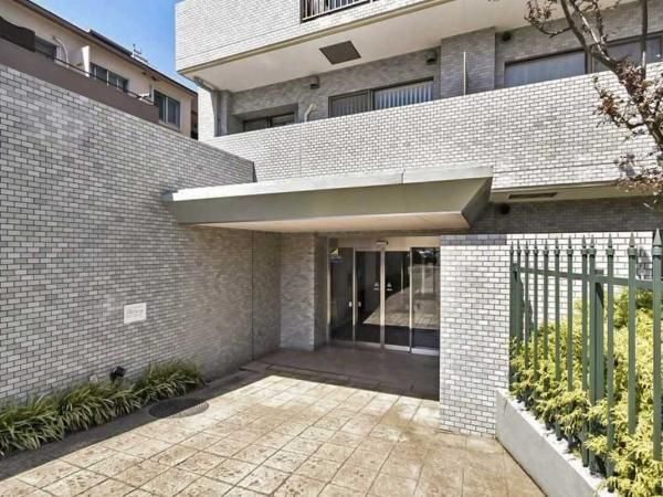 Renovated 1LDK Apartment in Saginuma, Kawasaki - Thumbnail 2