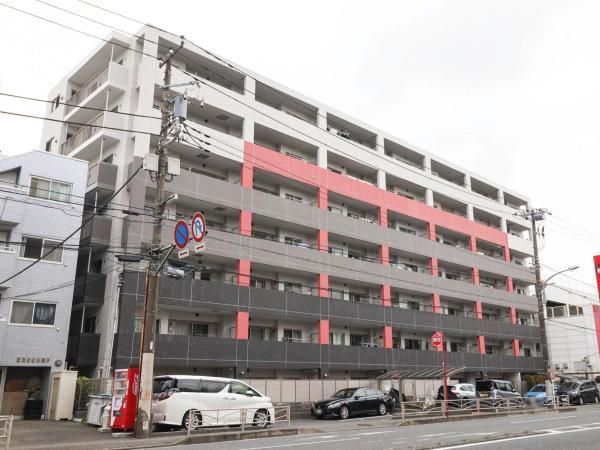 2LDK Apartment for Sale in Isogo-ku, Yokohama - Thumbnail 3