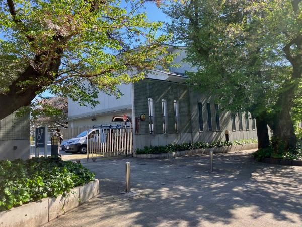4LDK Apartment in Setagaya, Tokyo - 88.86m² - Thumbnail 2