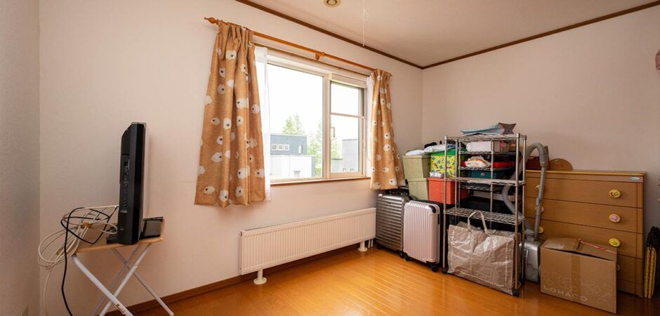 4BR House in Niseko Town, Hokkaido - 121m2 on 453m2 Land - Thumbnail 2