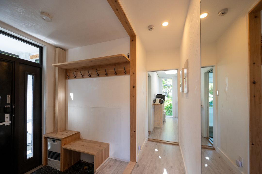 Cedar House Niseko: 4-Bed Home with Private Onsen Near Ski Resorts - Thumbnail 4