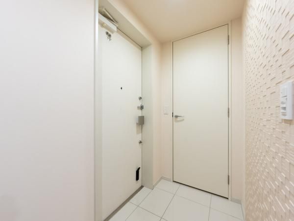 2LDK Apartment for Sale in Oi, Shinagawa-ku, Tokyo - Thumbnail 3