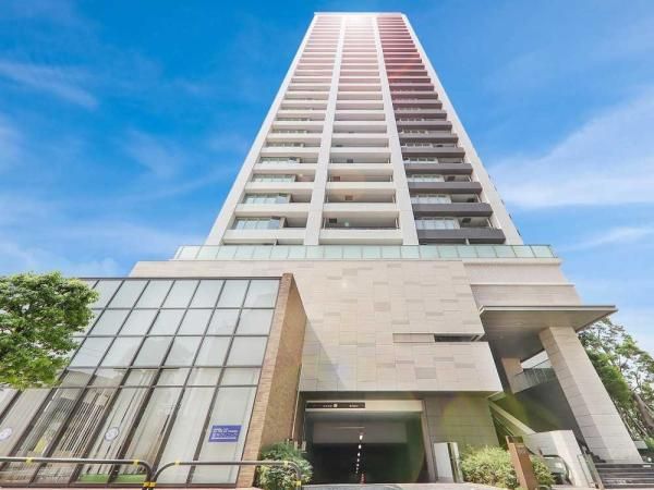 2LDK Apartment for Sale in Oi, Shinagawa-ku, Tokyo - Thumbnail 2